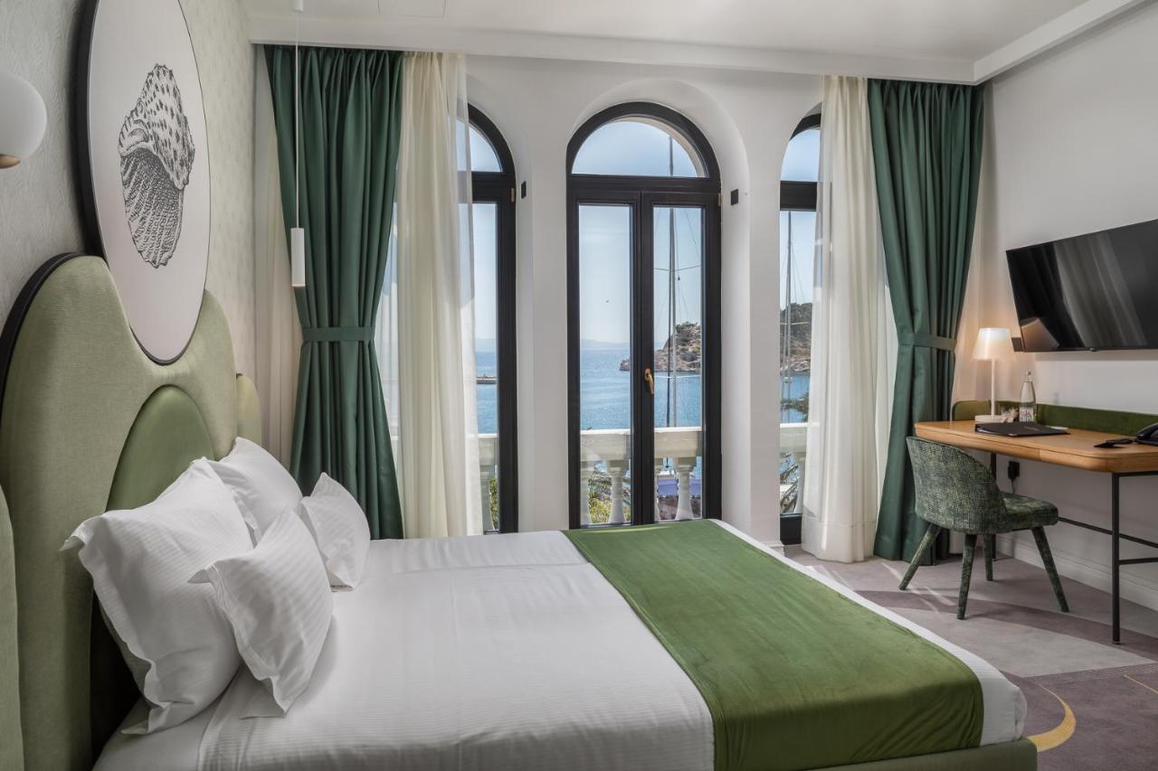Heritage Hotel Porin Макарска Екстериор снимка