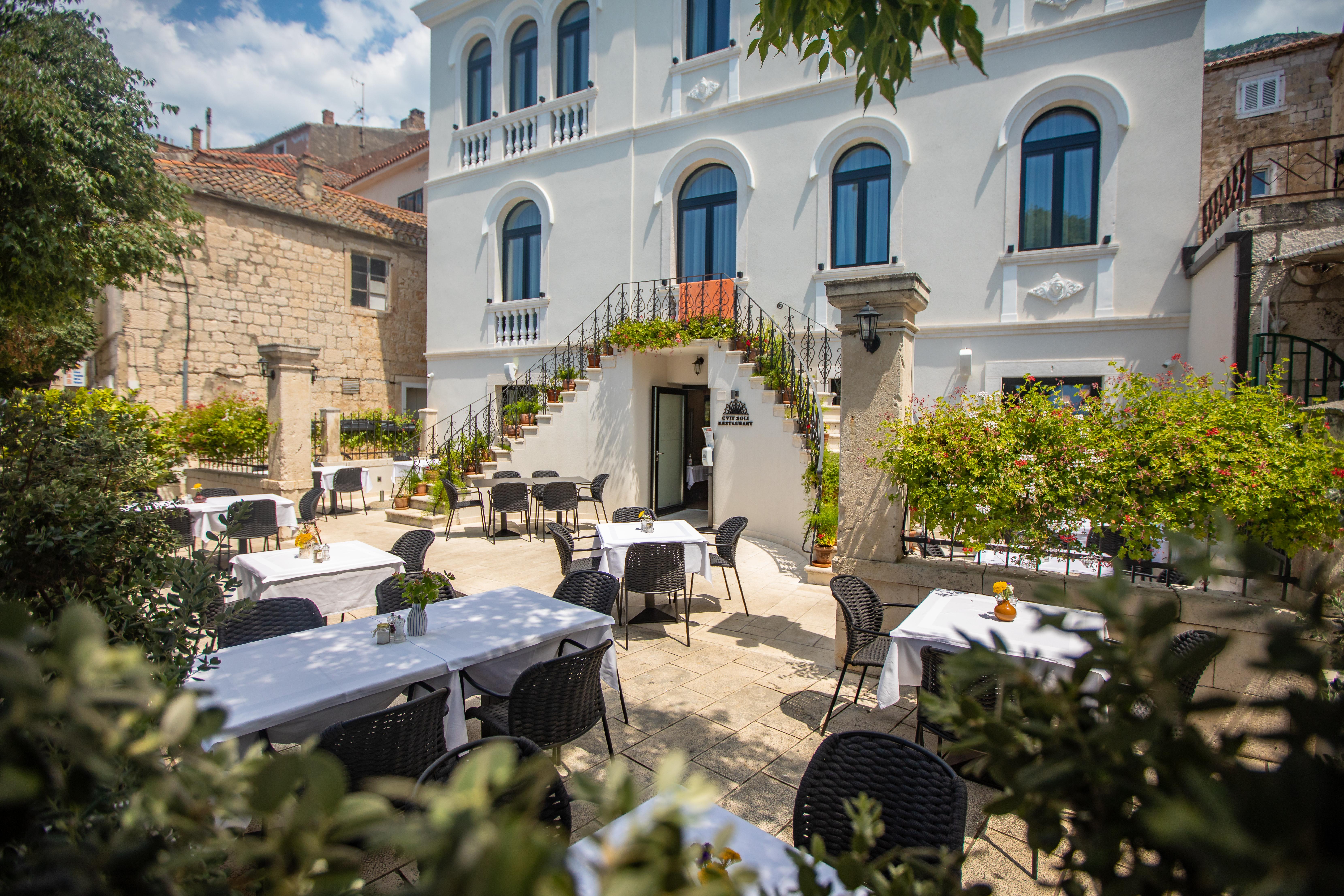 Heritage Hotel Porin Макарска Екстериор снимка